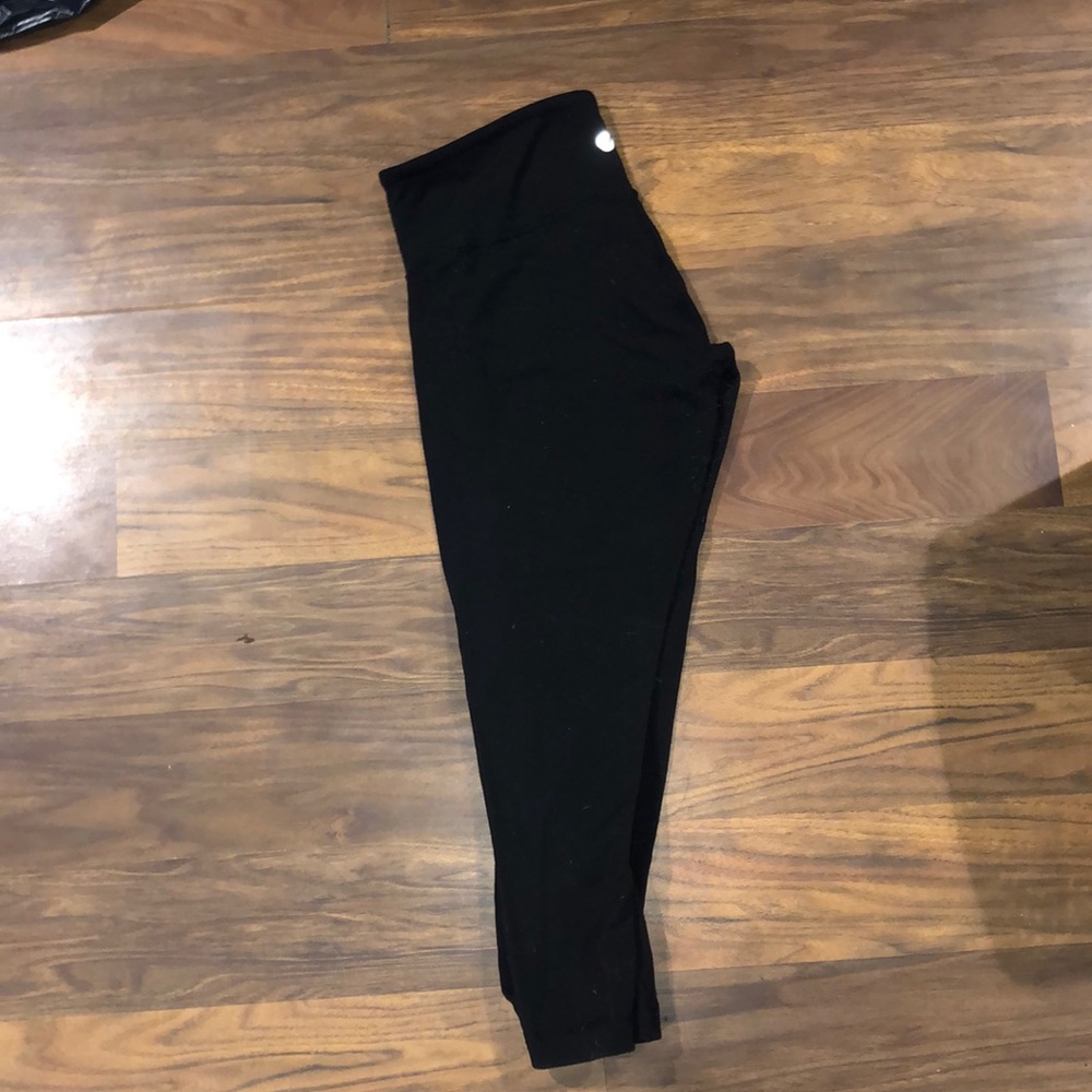 Black lululemon